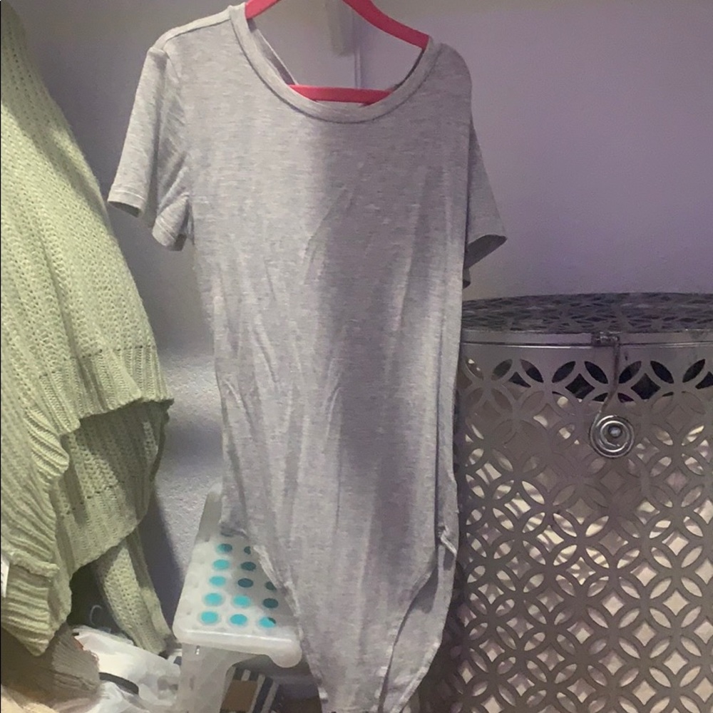 grey american eagle body suit